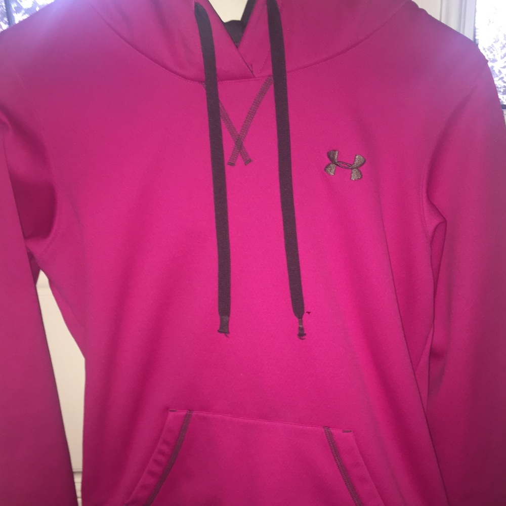 Under Armor Sweatshirt